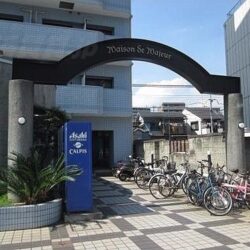 エントランス外観