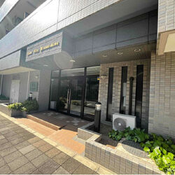 エントランス外観